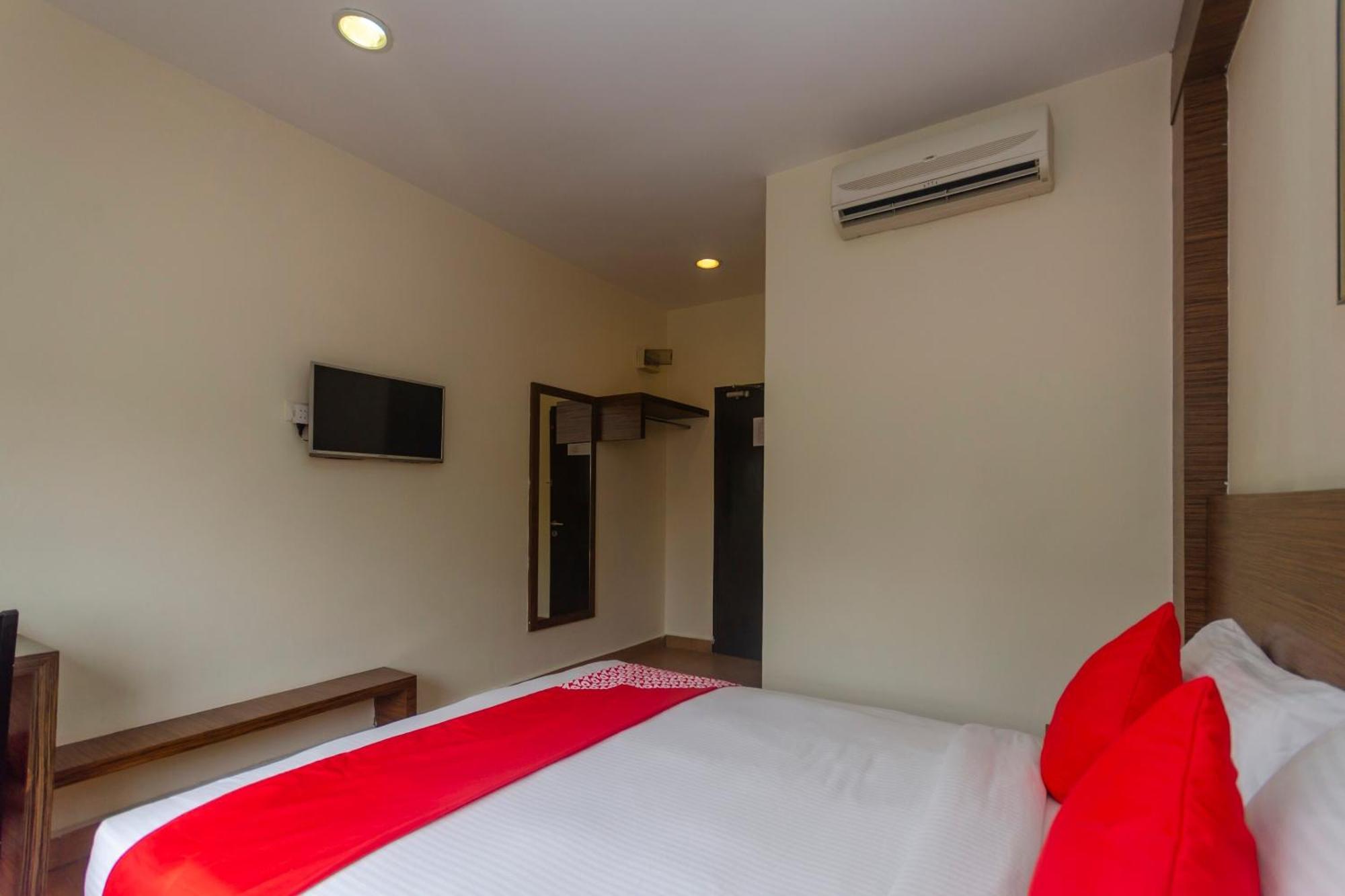 Super Oyo 596 The Vintage Hotel Johor Bahru Eksteriør bilde
