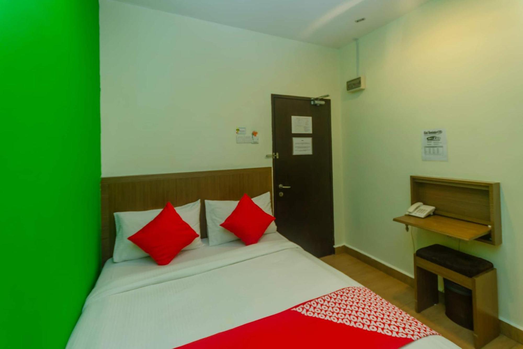 Super Oyo 596 The Vintage Hotel Johor Bahru Eksteriør bilde