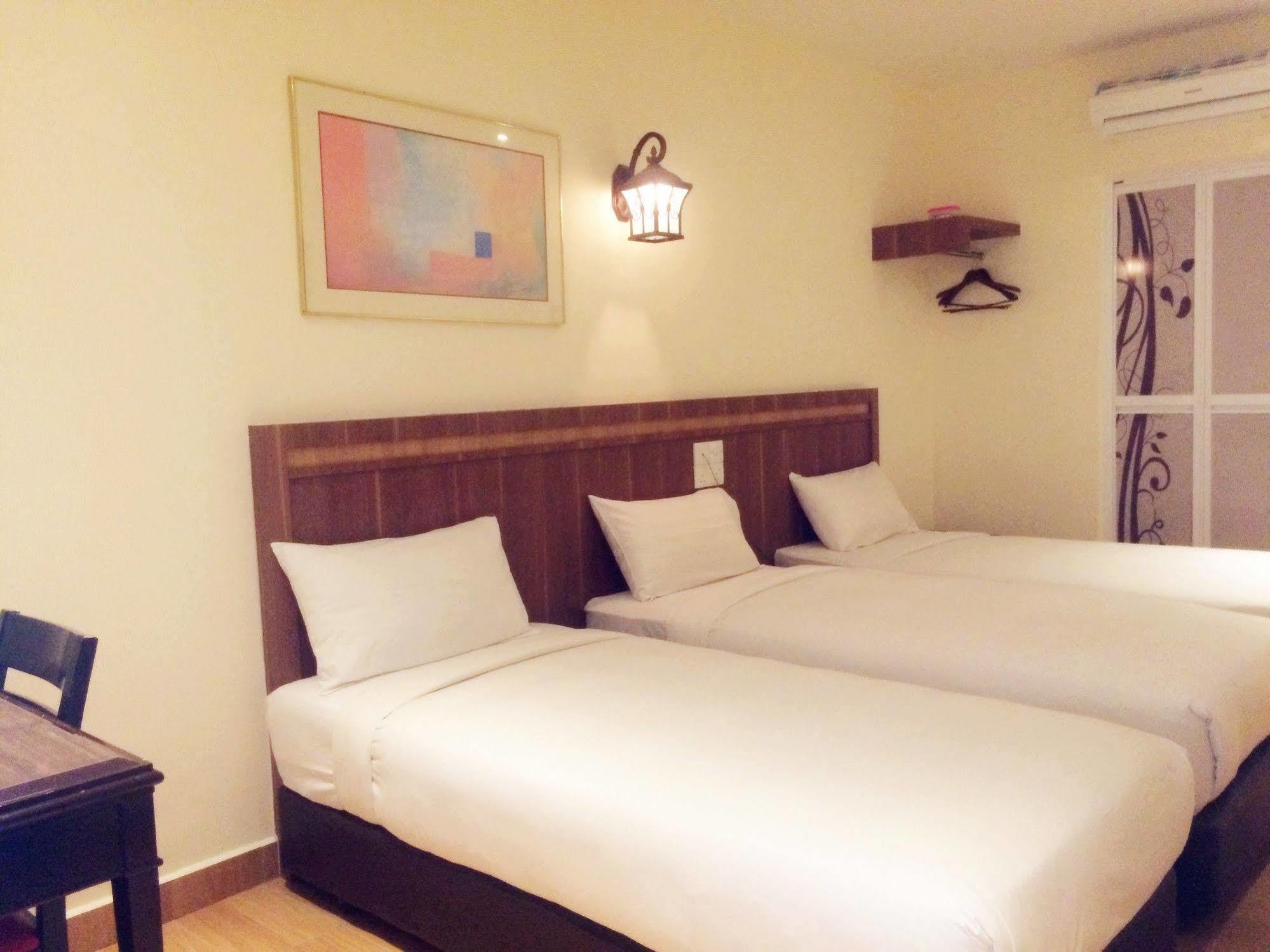 Super Oyo 596 The Vintage Hotel Johor Bahru Eksteriør bilde